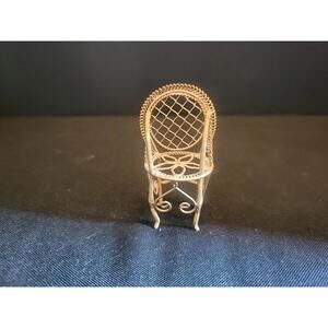 Dollhouse Mini Gold Tone Wire Chair Round Back Flower Design Seats 1x3"